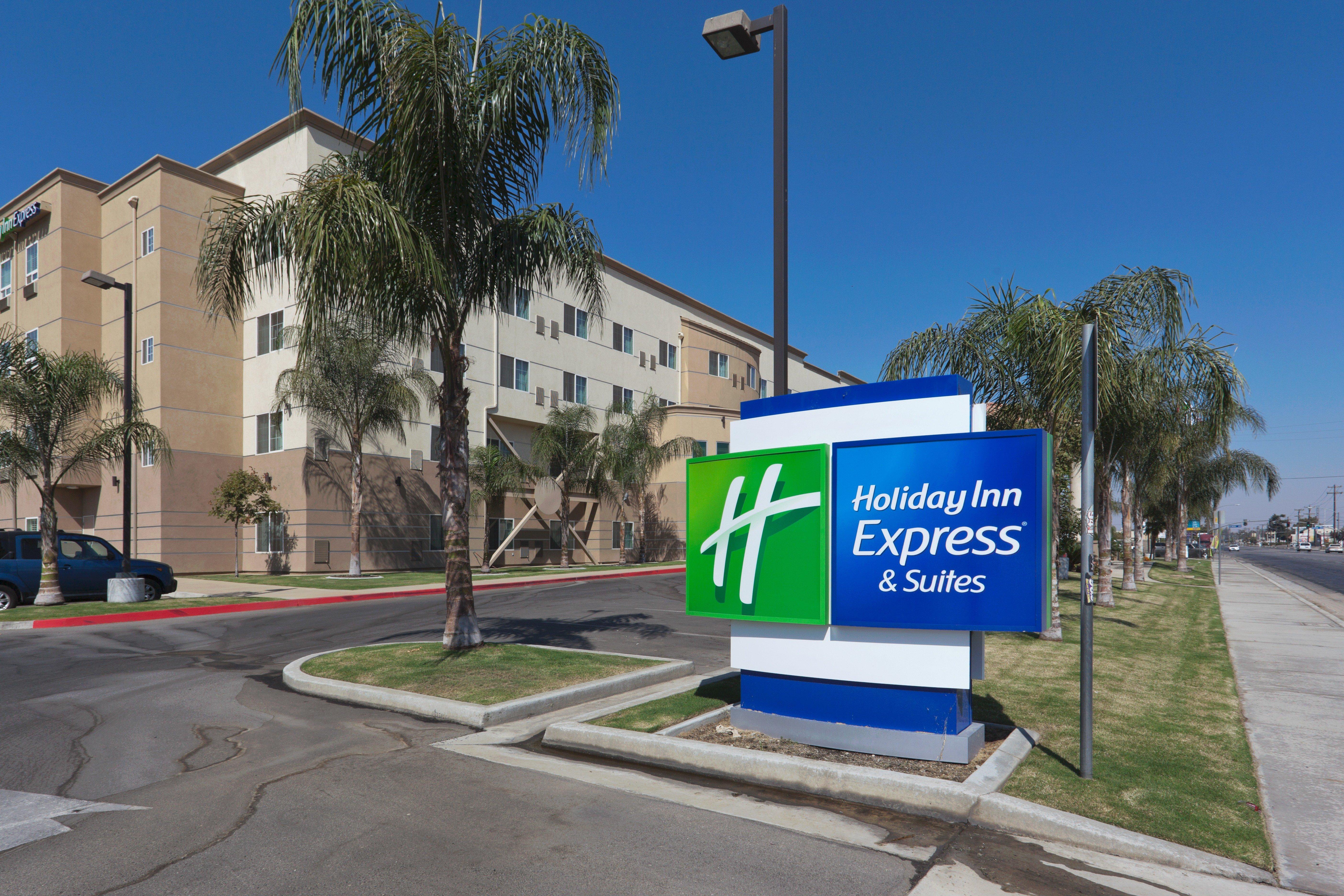 Holiday Inn Express & Suites Bakersfield Central By Ihg מראה חיצוני תמונה