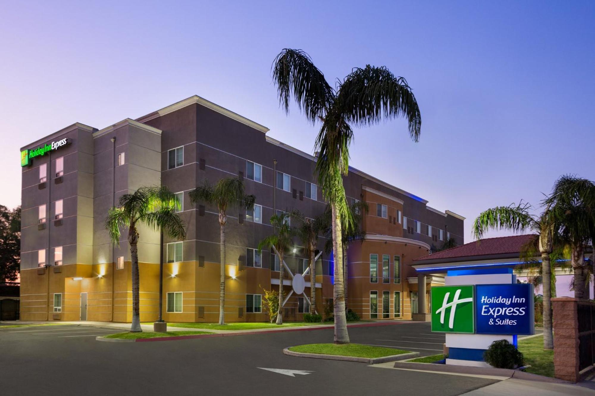 Holiday Inn Express & Suites Bakersfield Central By Ihg מראה חיצוני תמונה