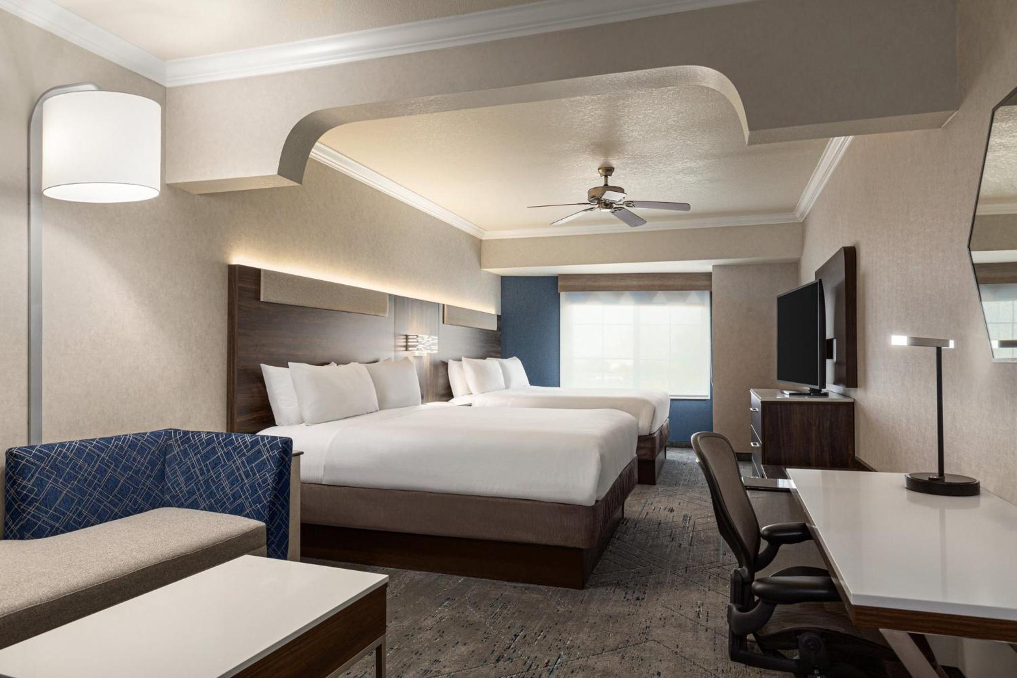 Holiday Inn Express & Suites Bakersfield Central By Ihg מראה חיצוני תמונה